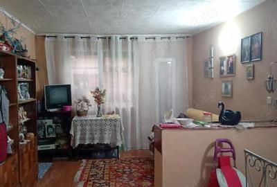 Casă cu 4 camere în Fundeni