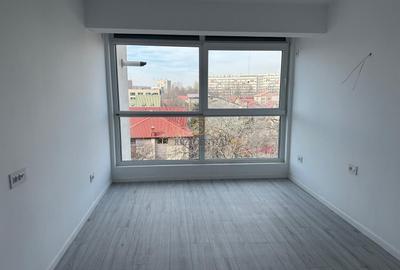 Apartament cu 3 camere decomandat în Apărătorii Patriei - 6
