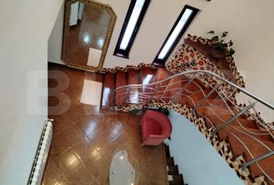 Casă cu 5 camere cu Teren 1200 Mp în Central - 7