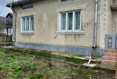 Casă cu 3 camere cu Teren 5810 Mp în Central - 2