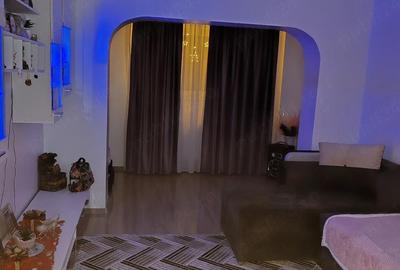 Apartament cu 3 camere decomandat în Central - 1