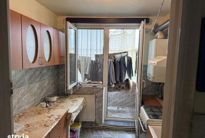 Apartament cu 2 camere în Micro 4 - 2