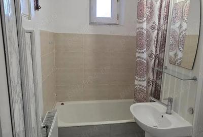 Apartament cu 2 camere decomandat în Universității