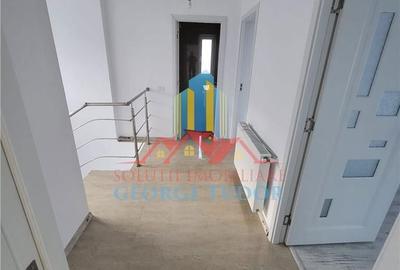 Casă cu 4 camere în Dârvari - 3