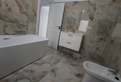 Casă cu 4 camere cu Canalizare în Valea Lupului - 4