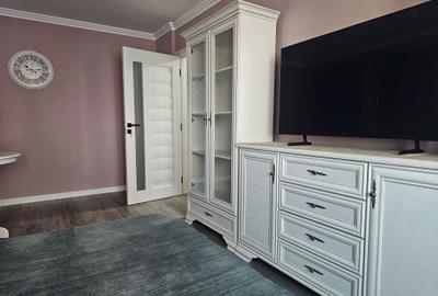 Apartament cu 3 camere decomandat în Păcurari - 2
