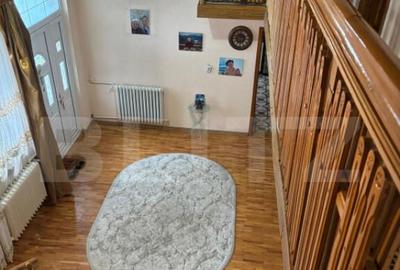 Casă cu 5 camere cu Teren 394 Mp în Obcini - 8