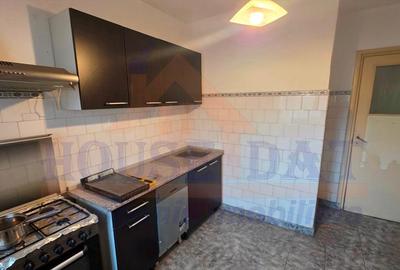 Vanzare apartament 2 camere Militari Lujerului, etaj 5, an 1982 - 4