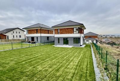 Casă individuală cu 4 camere cu Canalizare în Dezmir - 3