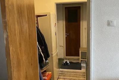 Apartament cu 2 camere decomandat în Berceni
