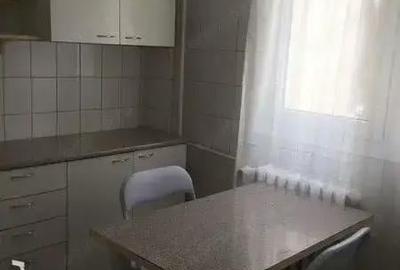 Garsonieră decomandată în Traian