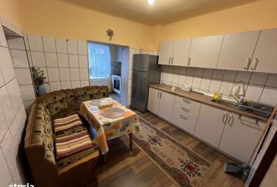 Apartament cu 2 camere decomandat în Cristian - 1