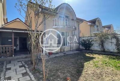 Casă cu 4 camere în Sântandrei