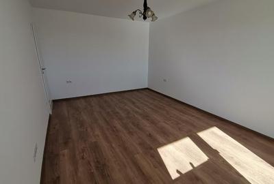 INCHIRIEZ ap. 2 camere decomandat,nou,nemobilat,zona Calea Surii Mici - 9