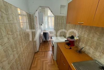 Garsoniera decomandata de inchiriat 28 mpu etaj 1 Vasile Aaron Sibiu - 2