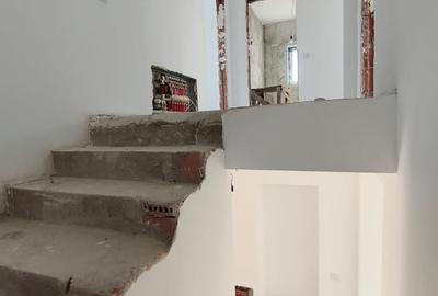 Casă individuală cu 4 camere cu Canalizare în Berceni - 4