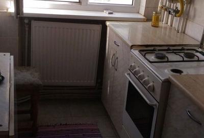 Garsonieră decomandată în Central - 4