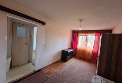 Apartament cu 2 camere semidecomandat în Dacia