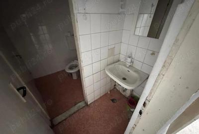 Spațiu comercial, de 90 mp, în Central - 6