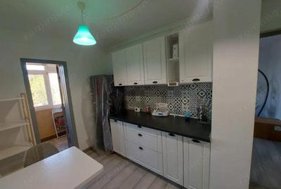 Vanzare apartament 2 camere, zona Catedrala Eroilor - Targoviste - 1