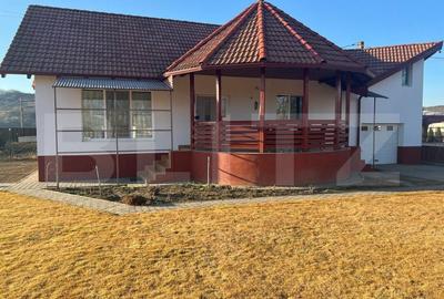 „Casa ideala pentru familie, 269 m², in zona linistita Santana” - 2