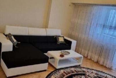 Apartament cu 3 camere decomandat, mobilat în Unirii
