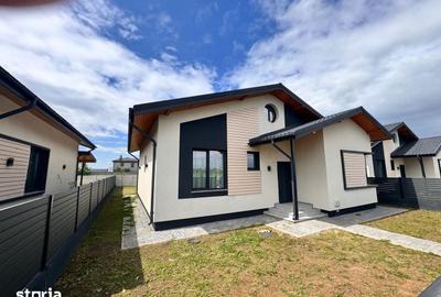 Casă cu 4 camere cu Teren 440 Mp în Frumușani - 5