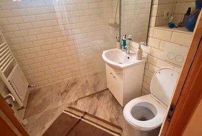 Apartament cu 4 camere decomandat în Central - 3