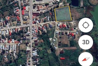 Teren de 7500 mp, în Central