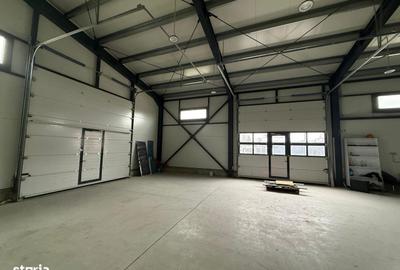 Spațiu comercial, de 240 mp, în Central - 3
