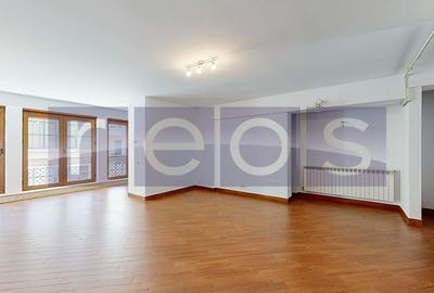 Apartament cu 4 camere decomandat în Beller