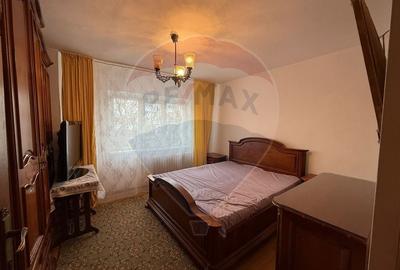 Apartament cu 3 camere de închiriat în zona 1 Mai - 3