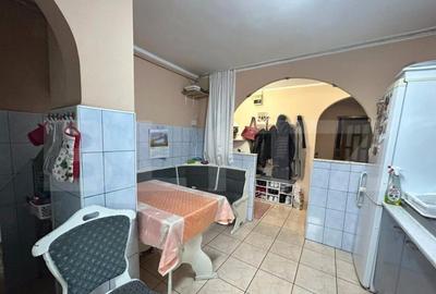 Apartament 3 camere , 68 mp, Strada Careiului - 14