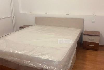 Proprietar, Inchiriez 2 camere B-dul Chisinau - stradal / 5 minute Mega Mall - 6