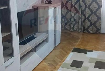 Apartament cu 3 camere de inchiriat in zona Central - 1