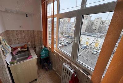 Apartament cu 2 camere decomandat în Central - 4