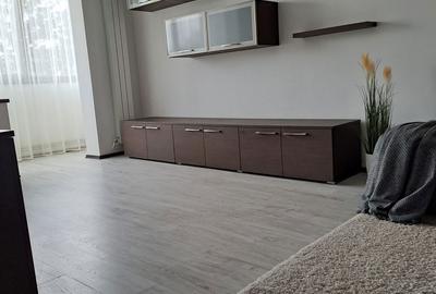 Apartament cu 2 camere decomandat în Central - 2