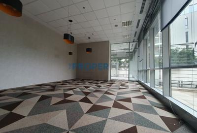 Birou, de 2,364 mp, în P-ta Presei Libere - 2