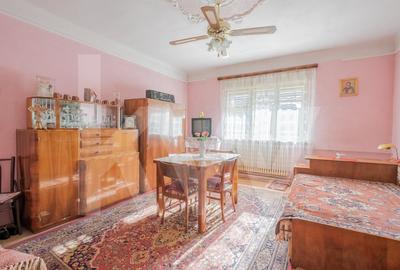 Casa Versatila in Cisnadie – Ideala pentru Familie, Birou sau Cabinete! - 2