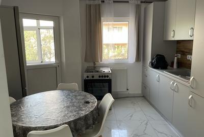 Apartament cu 2 camere decomandat în Central - 1