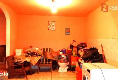 Casă cu 7 camere cu Teren 1458 Mp în Lenauheim - 2