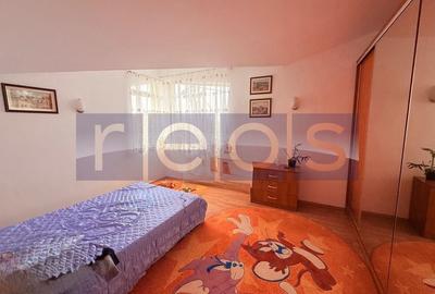 VANZARE VILA LA CHEIE | 280 MP | 1080 MP TEREN | 7 CAMERE | FUNDENI | - 4