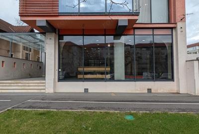 Spațiu comercial, de 233 mp, în Cetății - 5