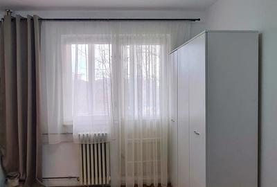 Proprietar, inchirez ap 2 camere, str Timis - 2