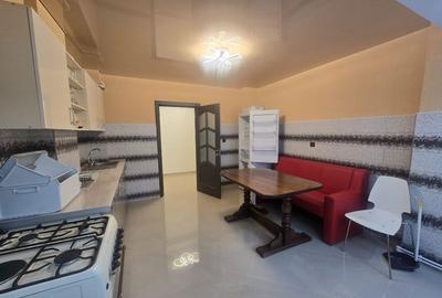 Apartament cu 2 camere decomandat în Buzaului - 2