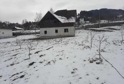 Casă cu 4 camere în Dâmbovicioara - 1