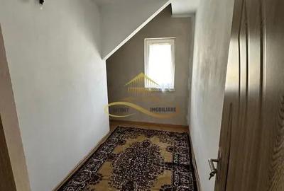 Casă cu 3 camere cu Canalizare în Secuieni - 5