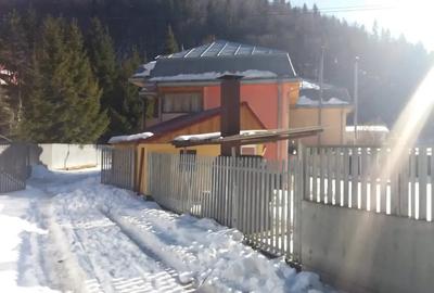 Casă cu 5 camere cu Teren 550 Mp în Lepșa - 1