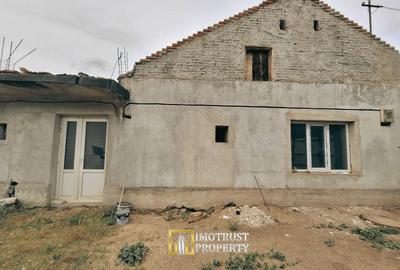 Casă individuală cu 6 camere cu Canalizare în Central - 3