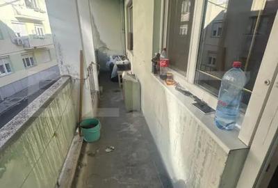 Apartament cu 3 camere semidecomandat în Central - 7